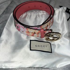 Gucci belt